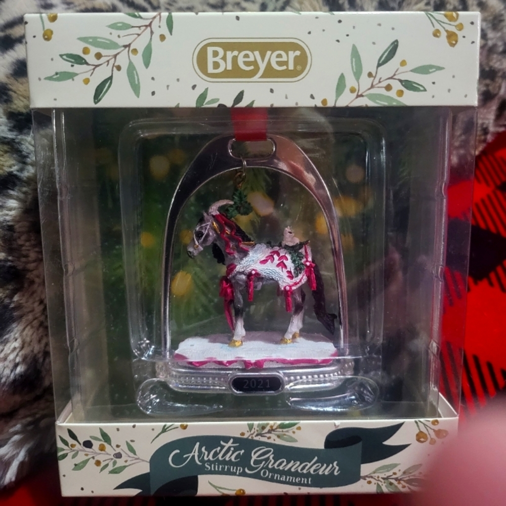 Breyer 2021 stirrup horse ornament